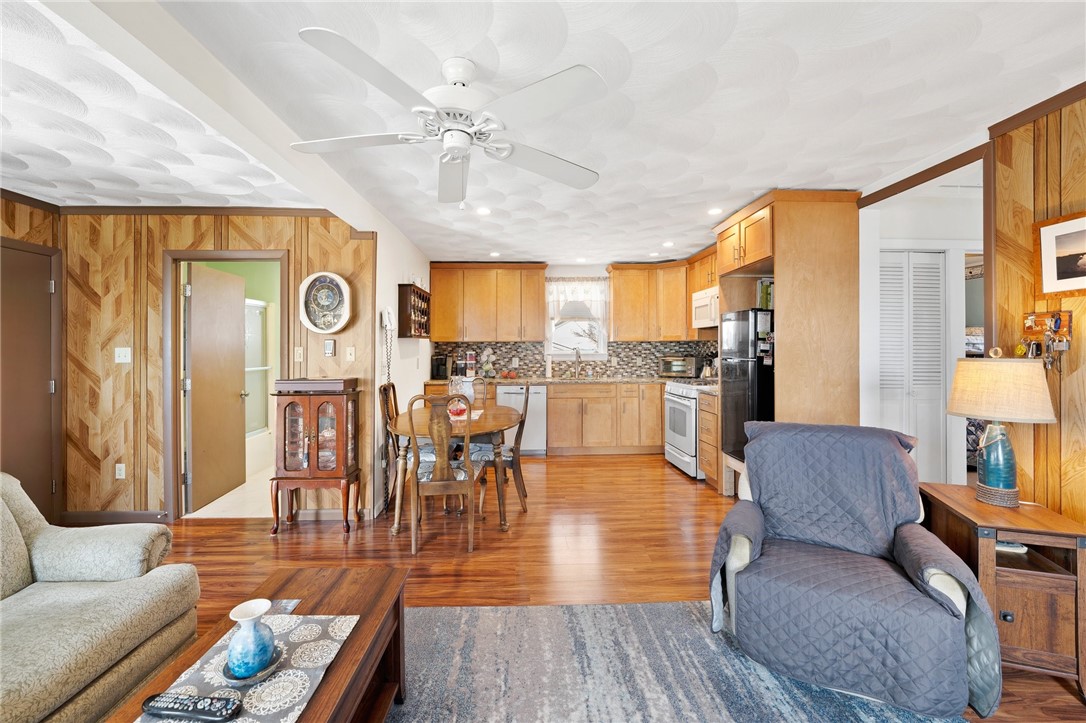 78 Old Mill Boulevard Warwick, RI 02889 - Photo 13 of 50