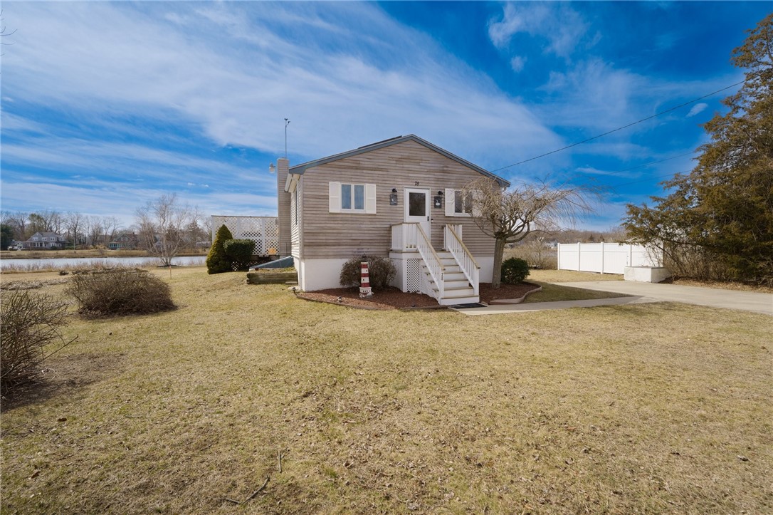 78 Old Mill Boulevard Warwick, RI 02889 - Photo 6 of 50