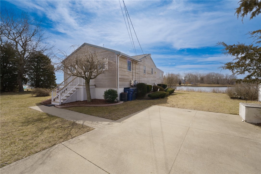 78 Old Mill Boulevard Warwick, RI 02889 - Photo 7 of 50