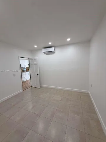 $2,000 | 25948 Southwest 132nd Avenue, Homestead, FL 33032