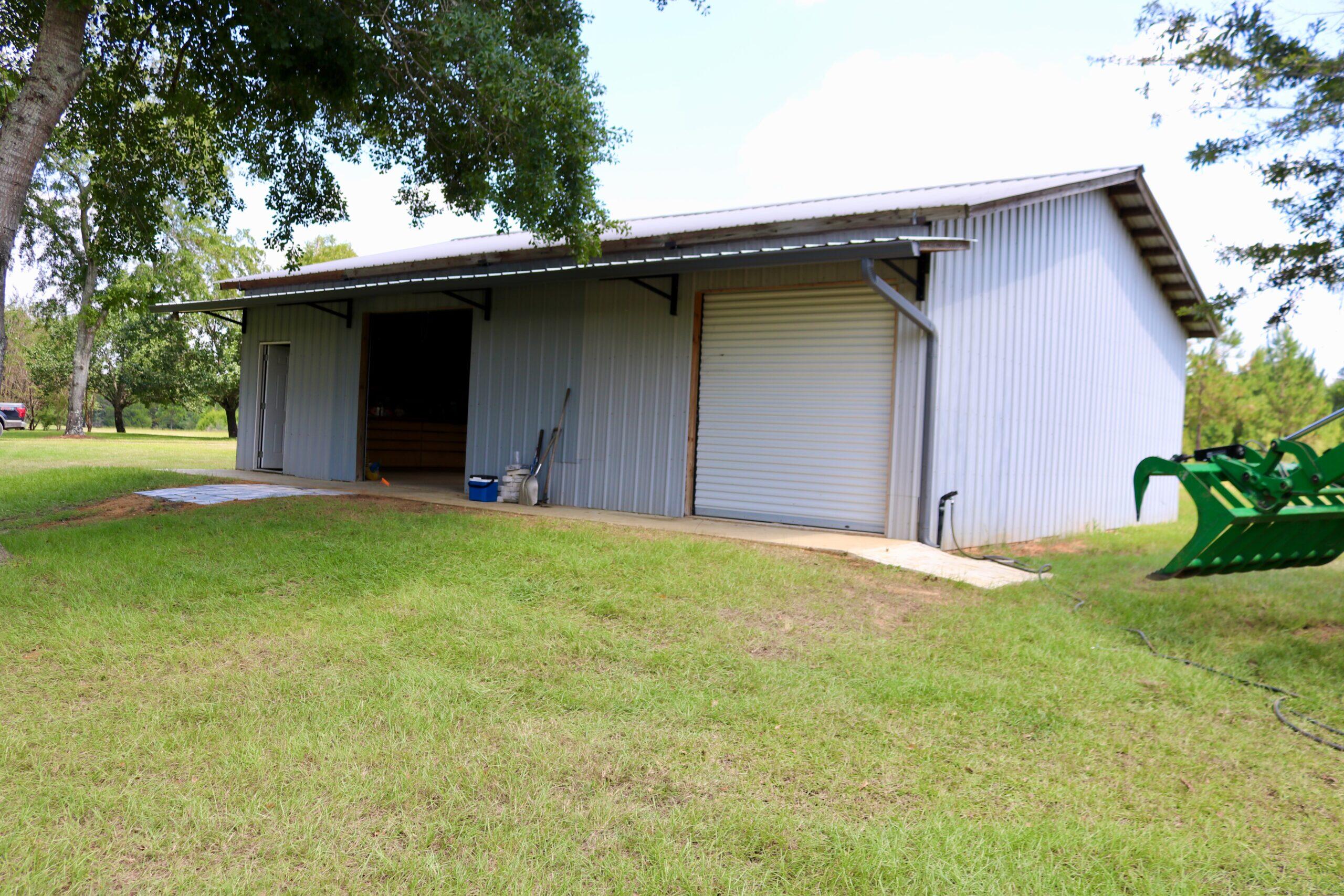 261 Wilkerson Road DeFuniak Springs, FL 32433 - Photo 8 of 15 a house with a yard