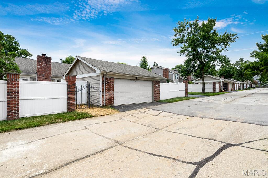 15809 Kersten Ridge Drive Chesterfield, MO 63017 - Photo 37 of 40