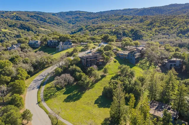 $5,200,000 | 2 Horseshoe Bend, Portola Valley, CA 94028