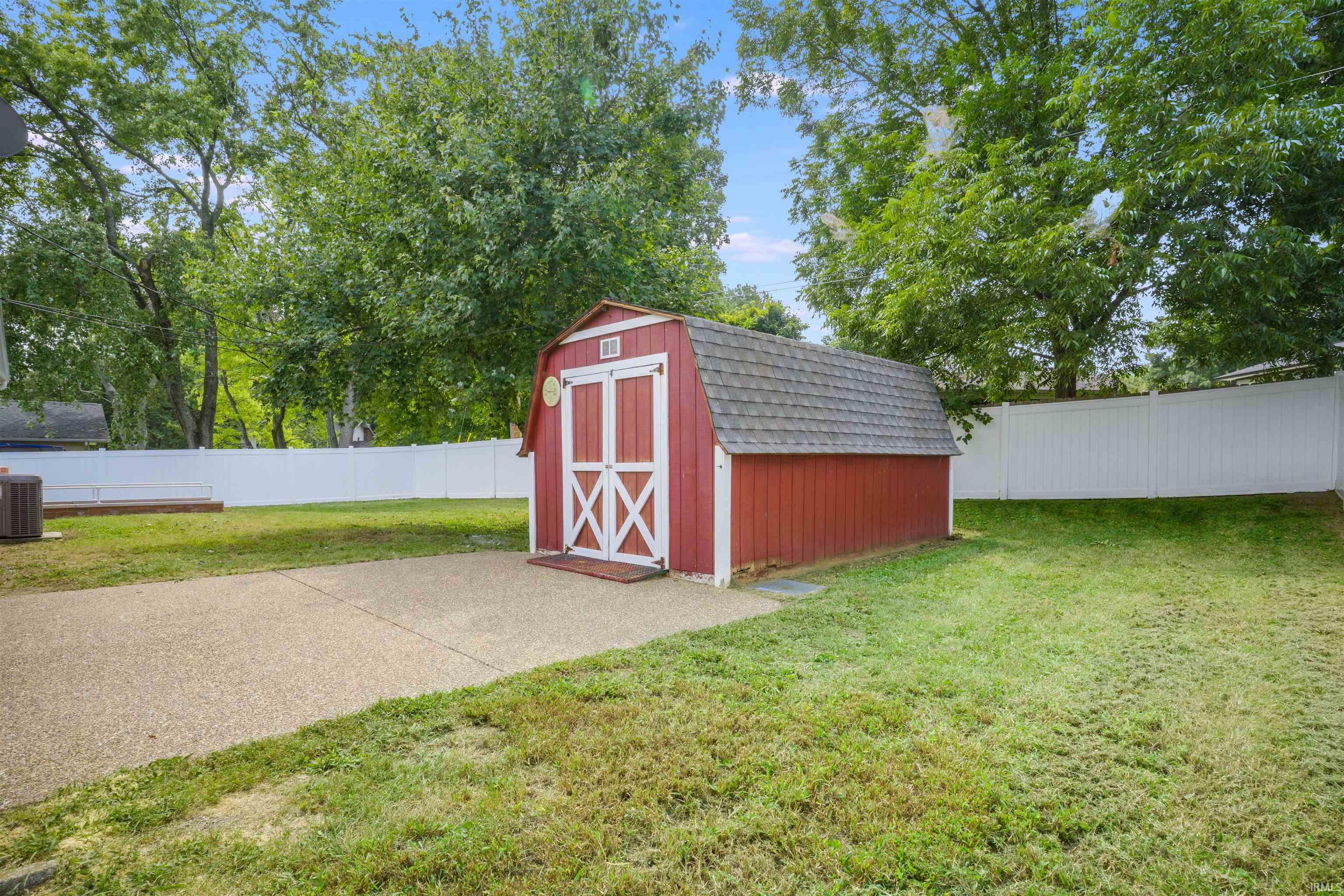 721 Smith Road Mount Vernon, IN 47620 - Photo 27 of 30