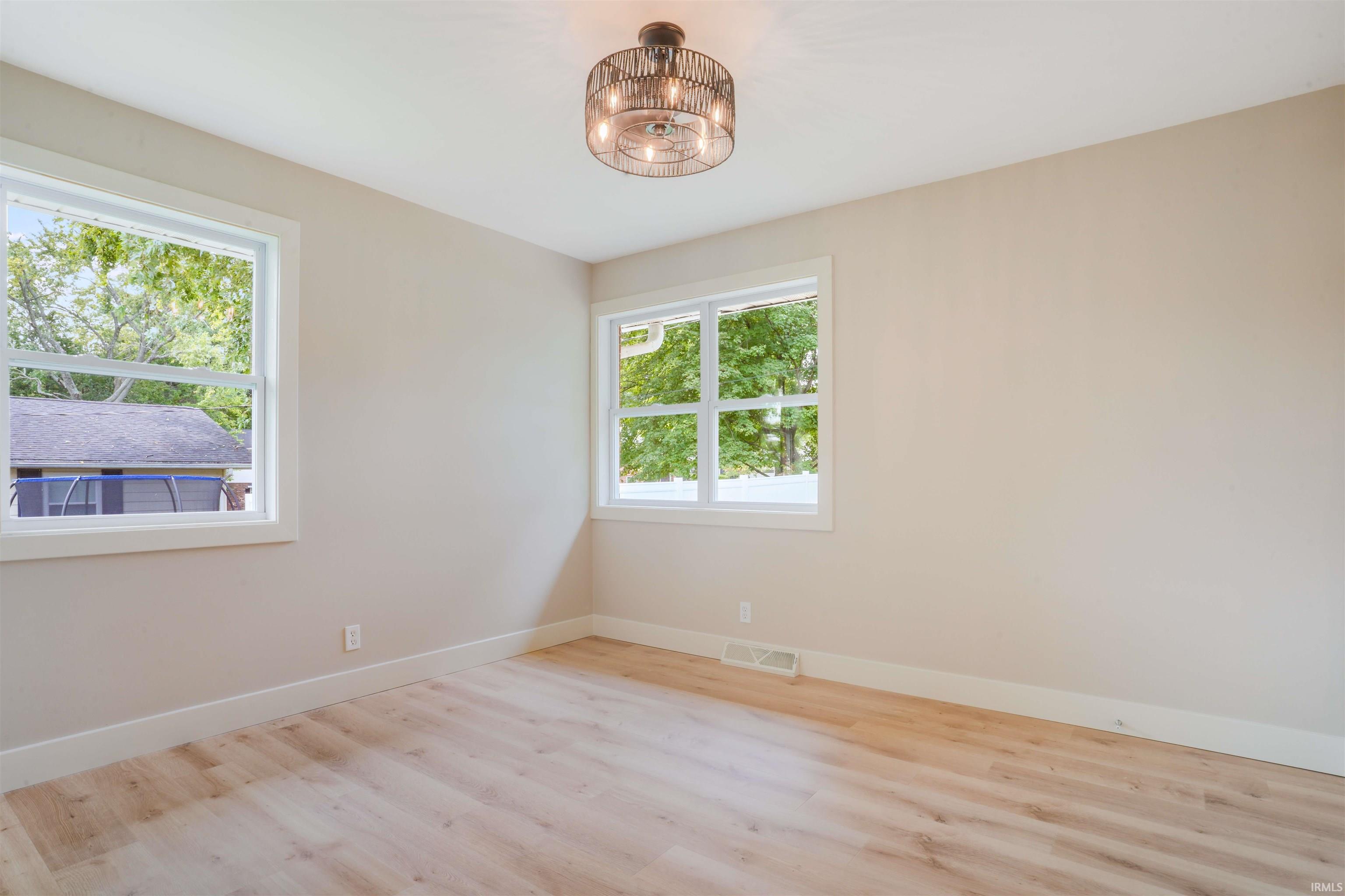 721 Smith Road Mount Vernon, IN 47620 - Photo 4 of 30