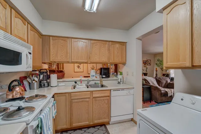 $209,500 | 1403 Whispering Pines Way, Fitchburg, WI 53713