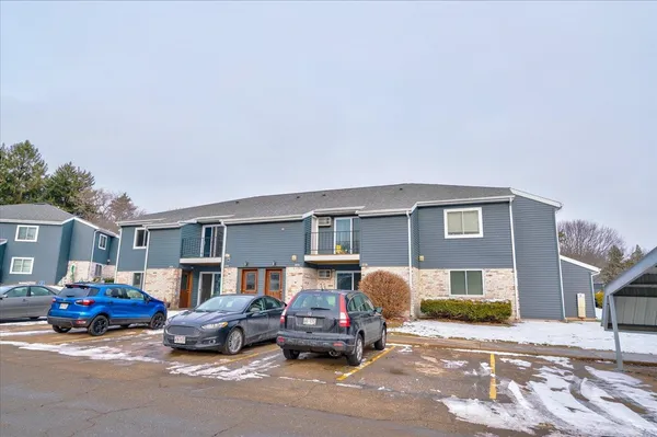 $209,500 | 1403 Whispering Pines Way, Fitchburg, WI 53713