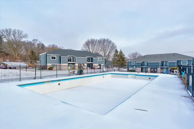 $209,500 | 1403 Whispering Pines Way, Fitchburg, WI 53713