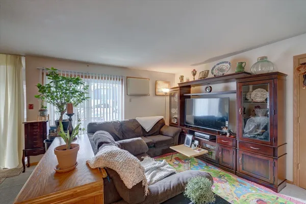 $209,500 | 1403 Whispering Pines Way, Fitchburg, WI 53713