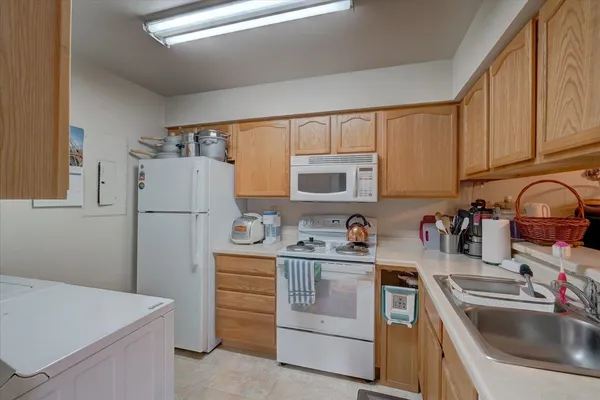 $209,500 | 1403 Whispering Pines Way, Fitchburg, WI 53713