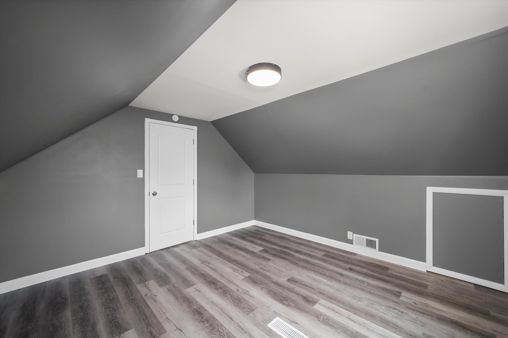 4353 West Marquette Road Chicago, IL 60629 - Photo 25 of 47 a view of empty room