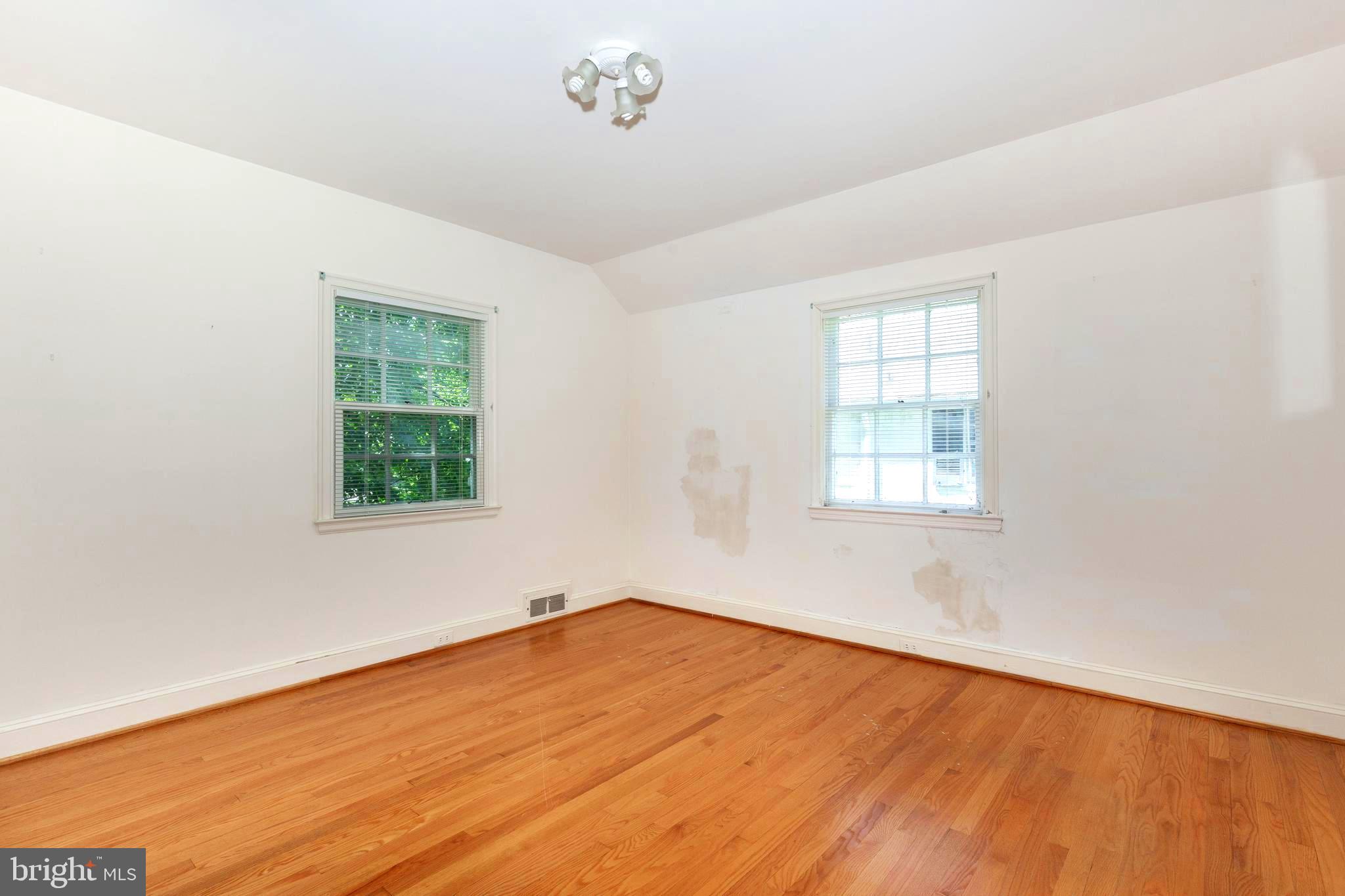 323 Broadmoor Road Baltimore, MD 21212 - Photo 22 of 40 Bedroom 2nd level