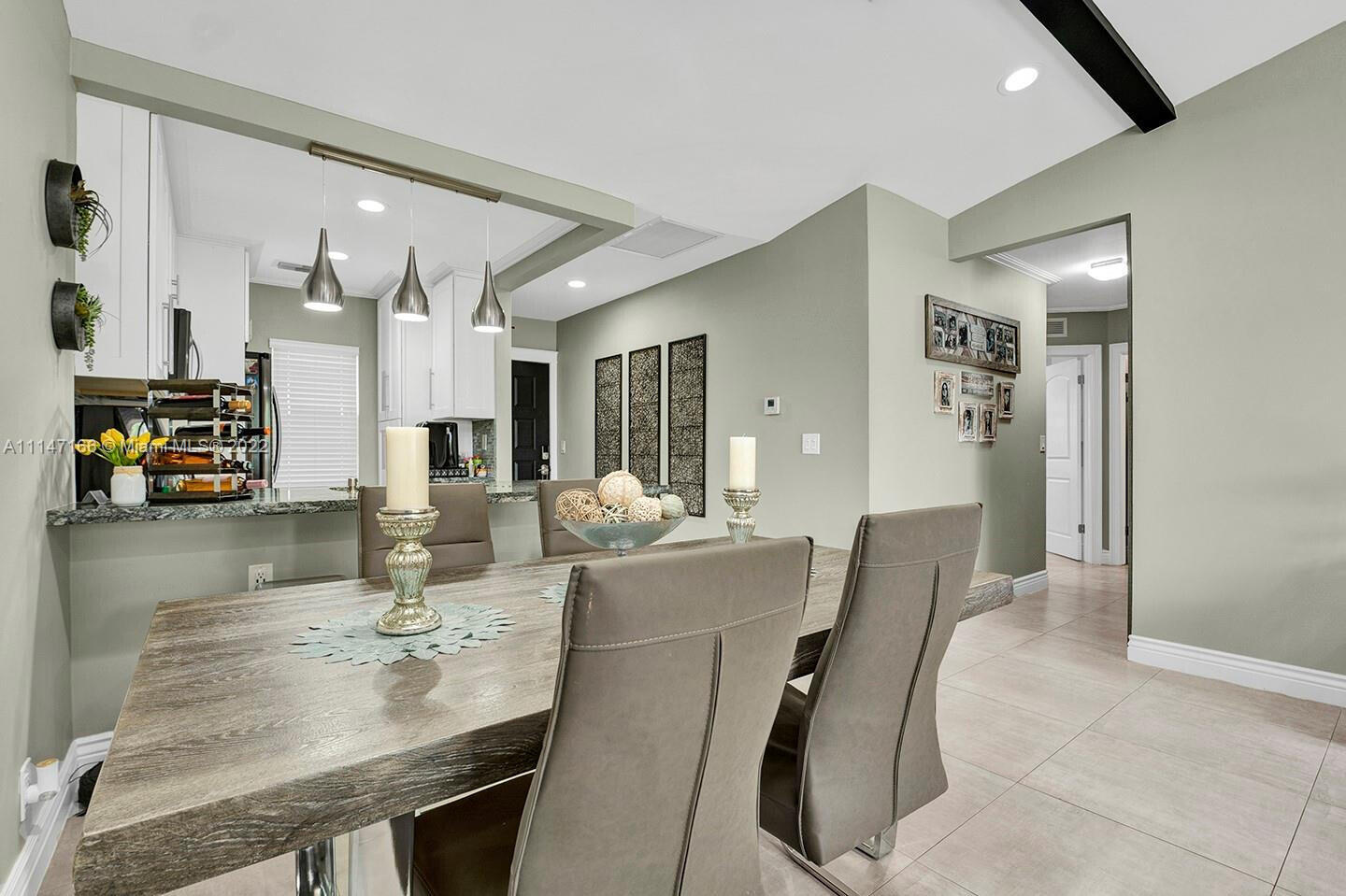 9845 Three Lakes Circle, Unit 1G Boca Raton, FL 33428 - Photo 16 of 50 Andre 9