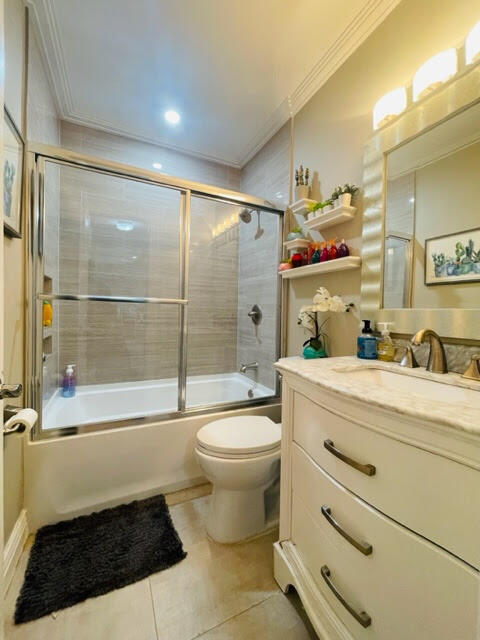 9845 Three Lakes Circle, Unit 1G Boca Raton, FL 33428 - Photo 37 of 50 11- Photo 11