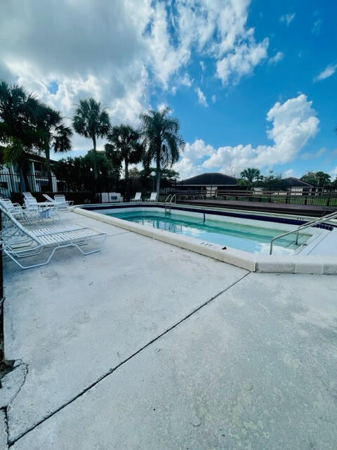 9845 Three Lakes Circle, Unit 1G Boca Raton, FL 33428 - Photo 43 of 50 11- Photo 41