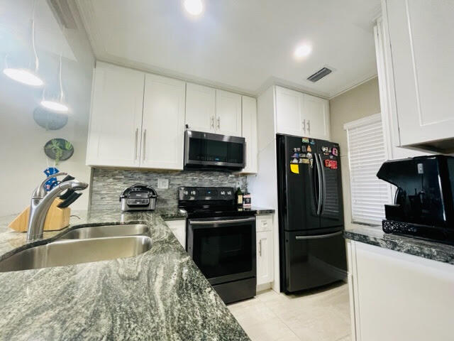 9845 Three Lakes Circle, Unit 1G Boca Raton, FL 33428 - Photo 9 of 50 11- Photo 4