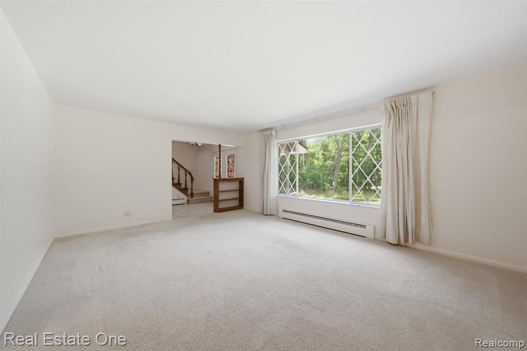10353 Mcgregor Road Pinckney, MI 48169 - Photo 6 of 41