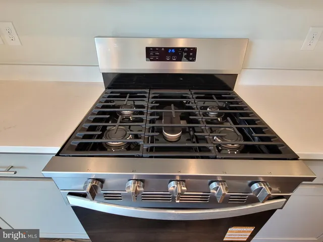 $2,950 | 762 Union Street, Frederick, MD 21701