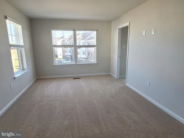 $2,950 | 762 Union Street, Frederick, MD 21701