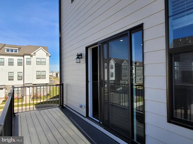 $2,950 | 762 Union Street, Frederick, MD 21701