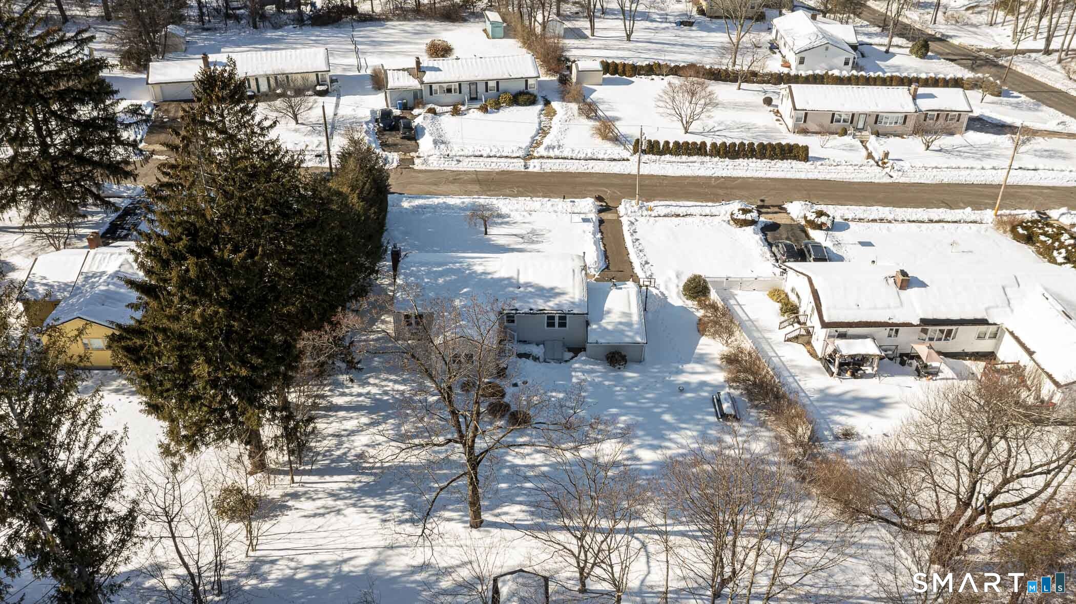 26 Kelly Road Hamden, CT 06518 - Photo 33 of 37 a view of outdoor space with seating area