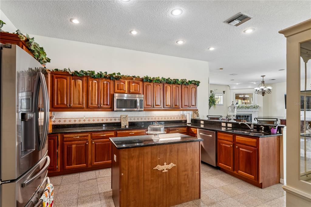 13114 Kildeer Road Weeki Wachee, FL 34614 - Photo 13 of 93