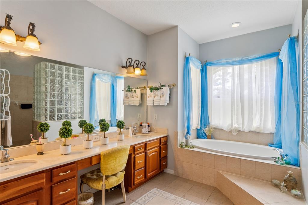 13114 Kildeer Road Weeki Wachee, FL 34614 - Photo 39 of 93