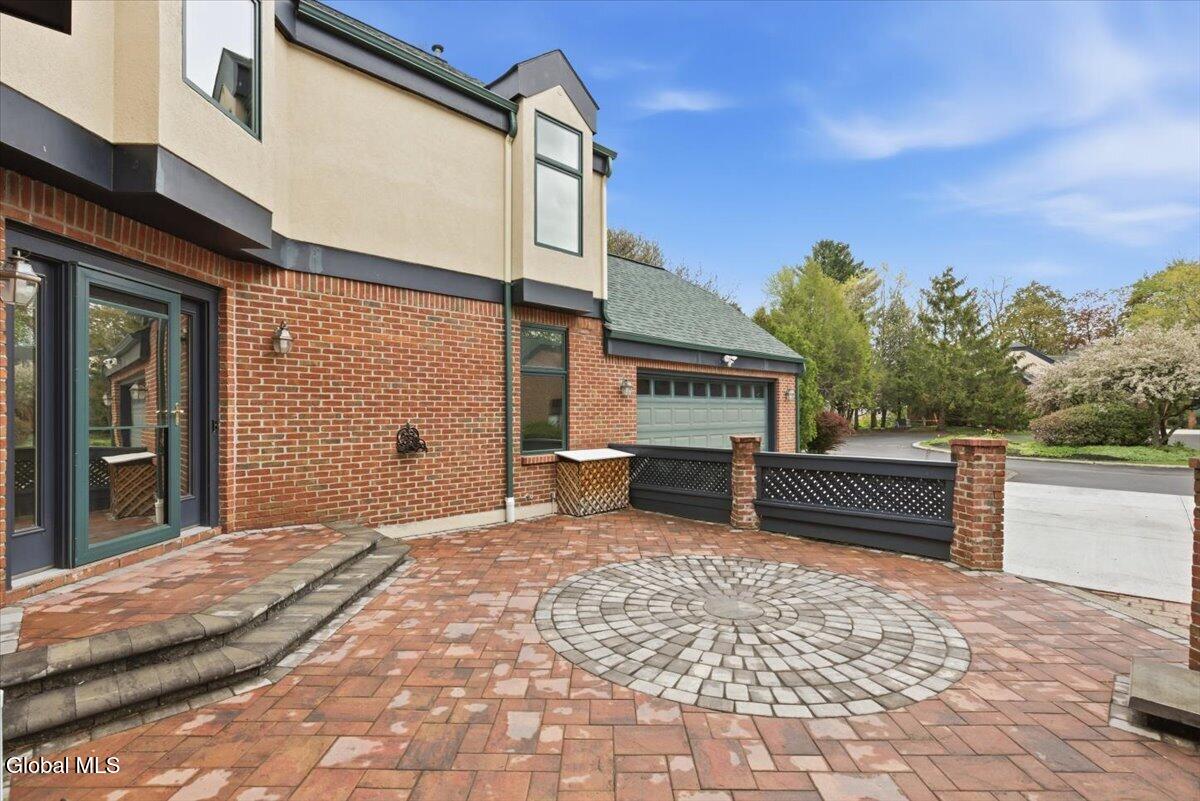 214 Colonial Avenue Albany, NY 12208 - Photo 41 of 46 41-038_MW2_7524