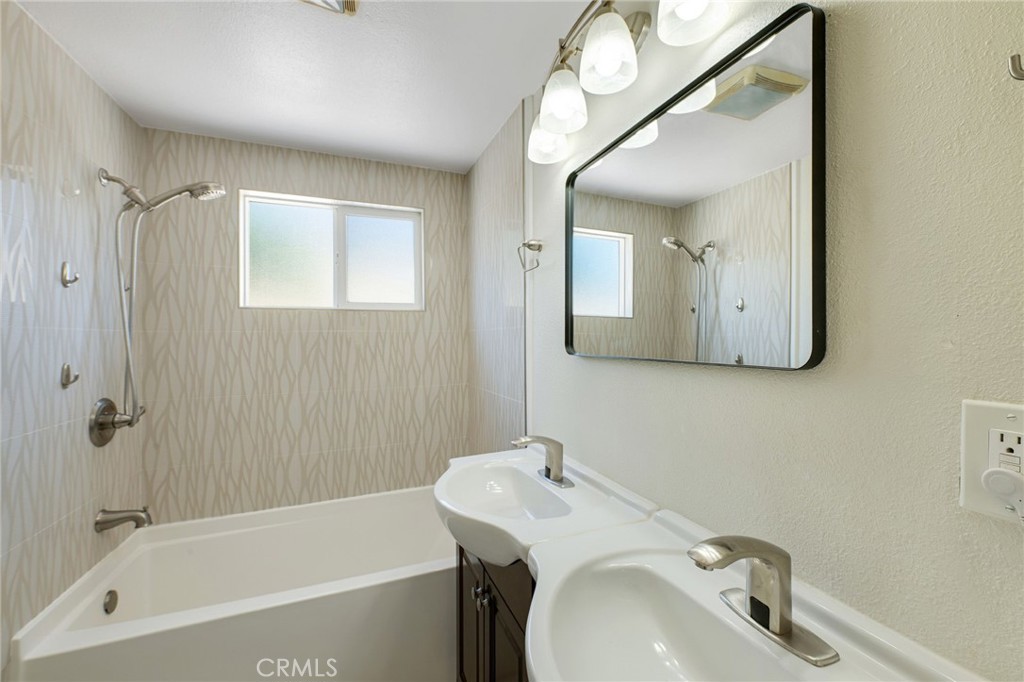 129 East Rancho Road Corona, CA 92879 - Photo 19 of 42
