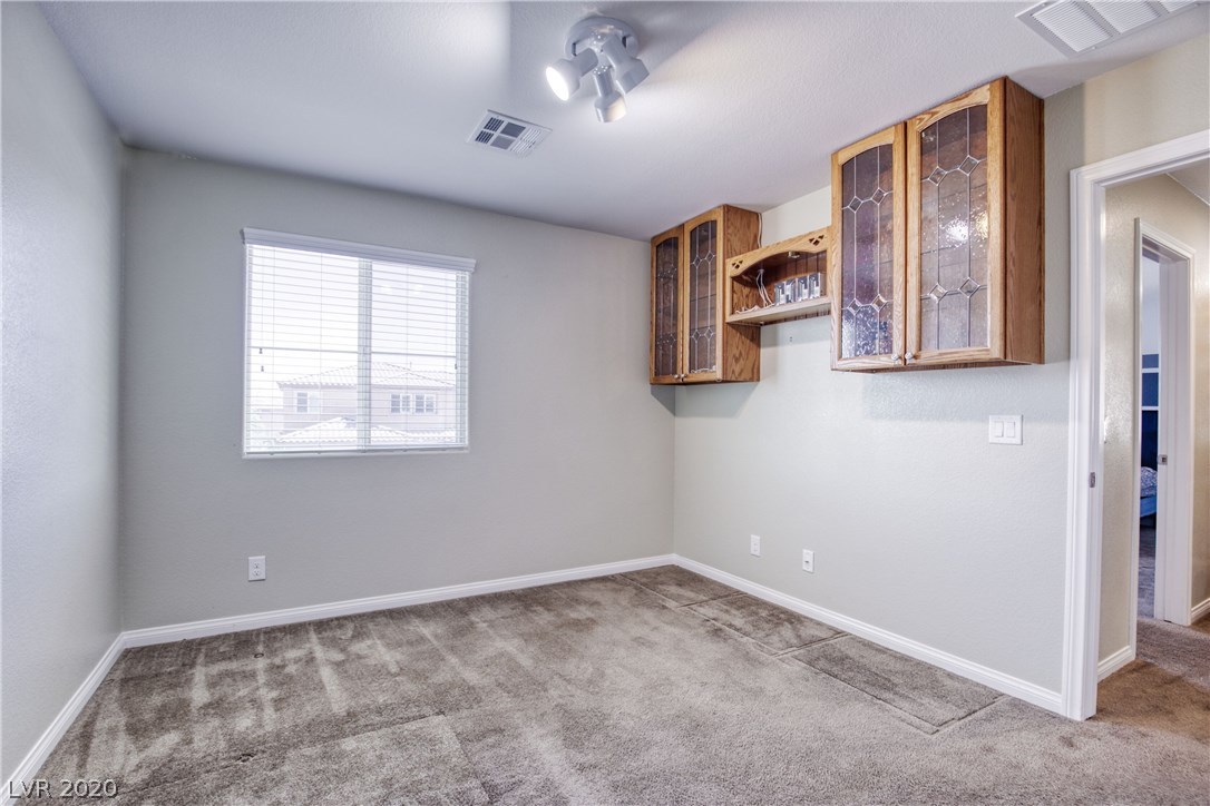 11055 Hunting Hawk Road Las Vegas, NV 89179 - Photo 17 of 25