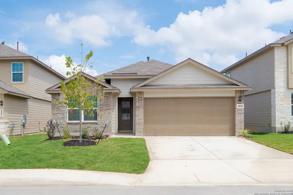 $1,900 | 4850 Paluxy Trail, San Antonio, TX 78253