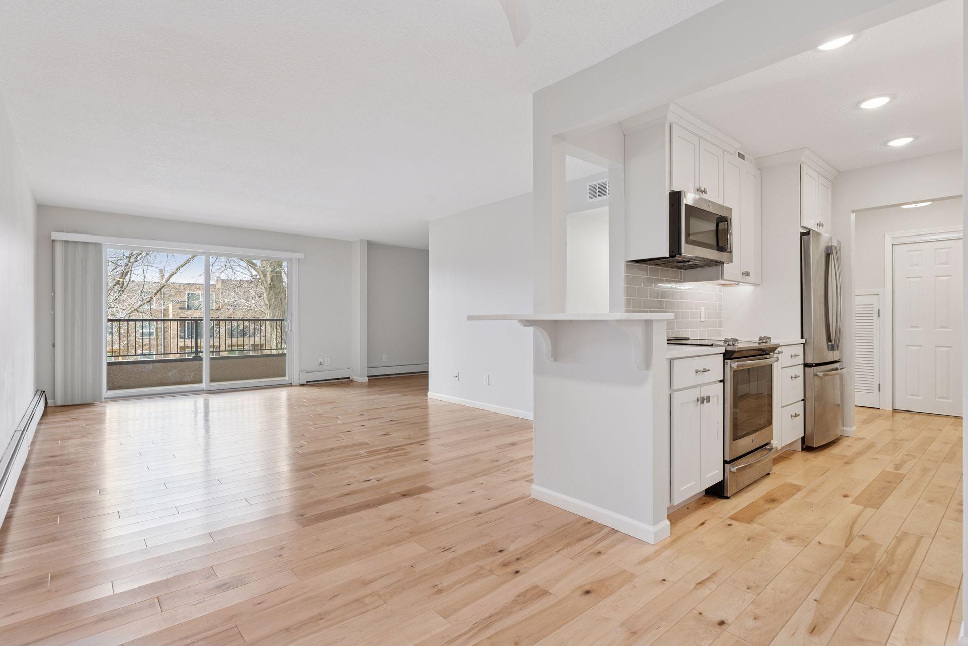 2230 Midland Grove Road, Unit 201 Roseville, MN 55113 - Photo 13 of 26 Gallery Image 13