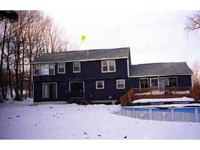 35 Lawrence Road Derry, NH 03038 - Photo 3 of 8