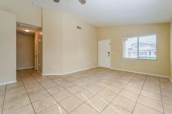 $2,555 | 495 West Scott Avenue, Gilbert, AZ 85233