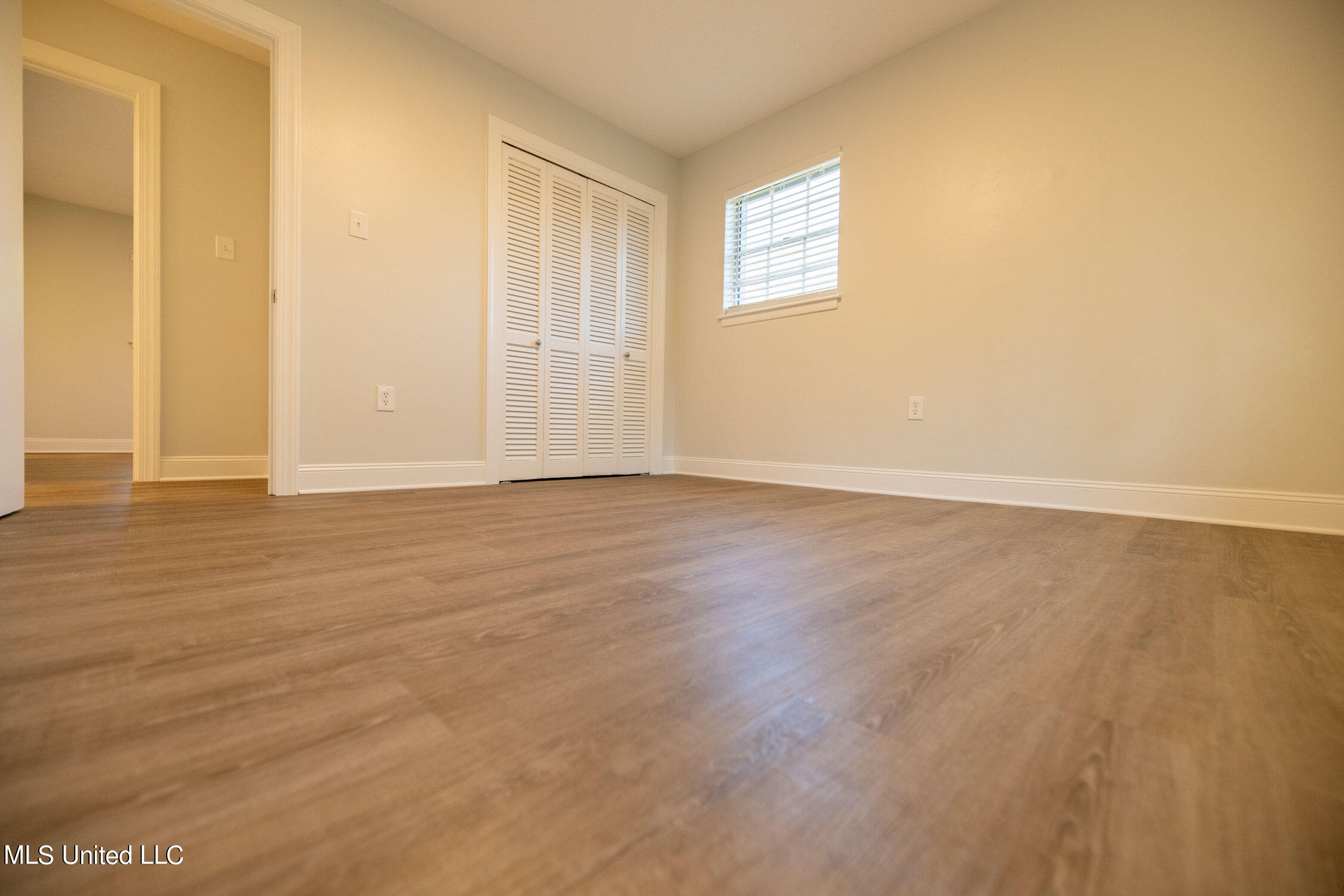 11658 Lorraine Road Gulfport, MS 39503 - Photo 12 of 24 10