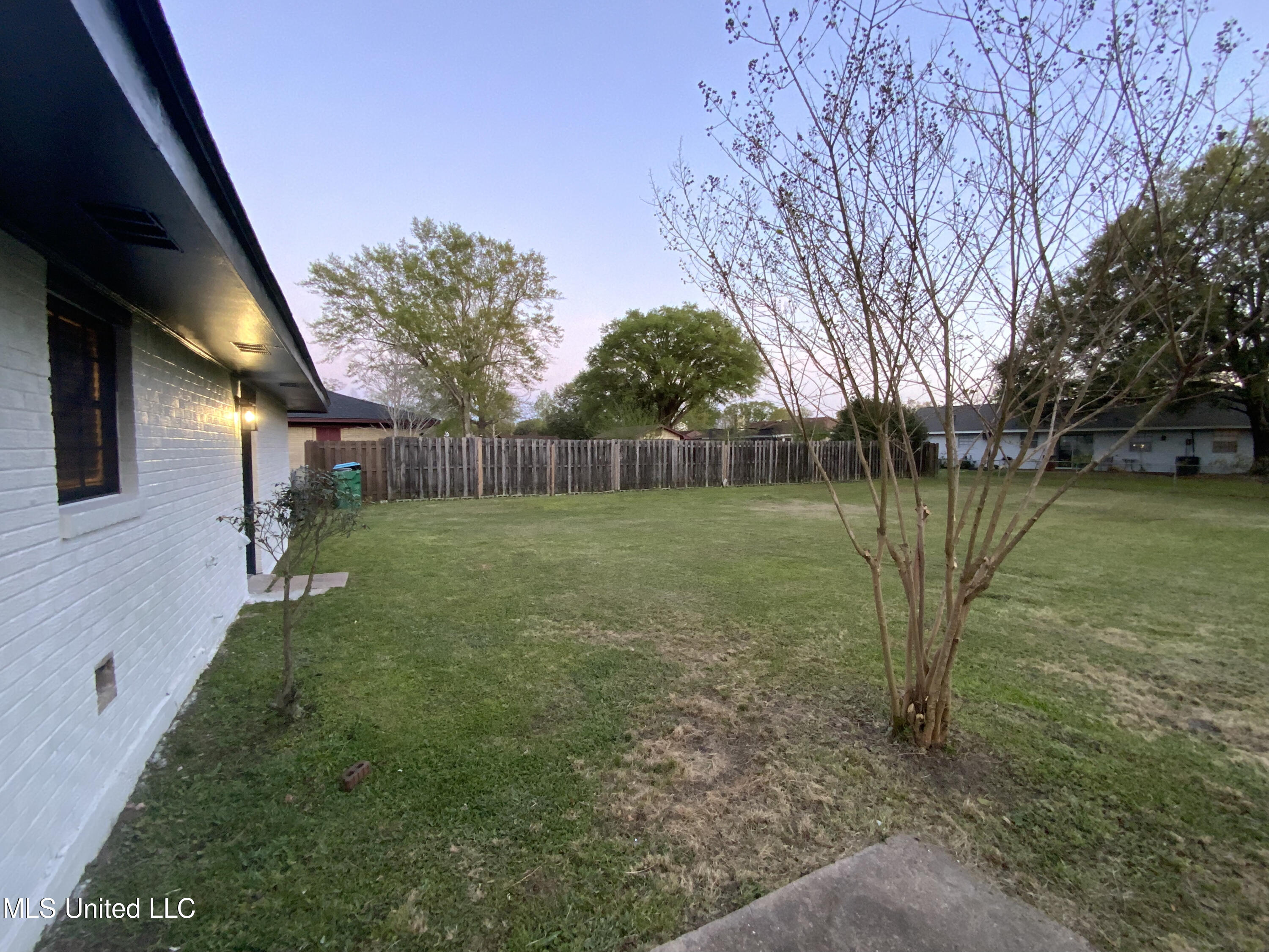 11658 Lorraine Road Gulfport, MS 39503 - Photo 20 of 24 E11CECF3-A9EB-4682-85F8-BD39111837C5