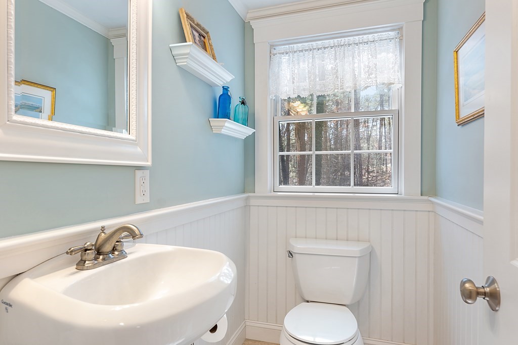 12 Agawam Road Acton, MA 01720 - Photo 14 of 41 Gallery Image 14