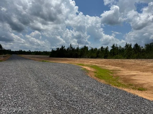 $70,000 | 5220 Crawford Lane, Kiln, MS 39556