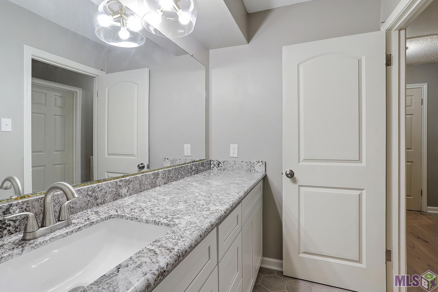 10124 Hackberry Drive Baton Rouge, LA 70809 - Photo 18 of 21 Gallery Image 18