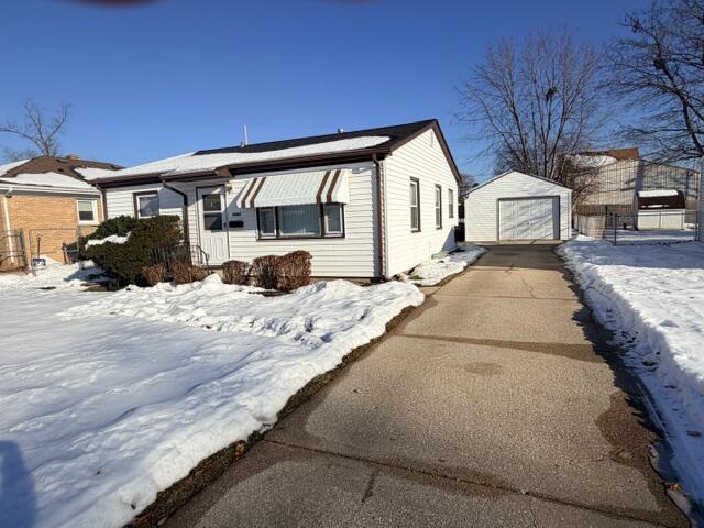 2405 Russet Street Racine, WI 53405 - Photo 1 of 24 image17