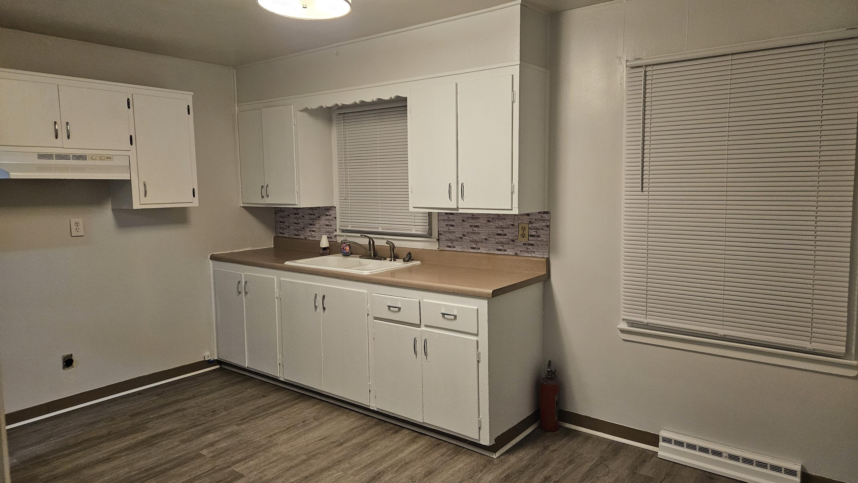 2405 Russet Street Racine, WI 53405 - Photo 9 of 24 1000018094