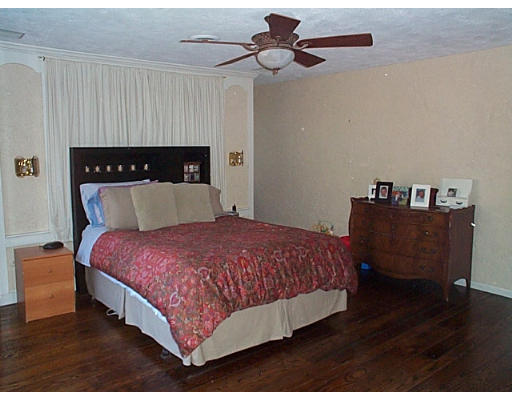 41 West Ridge Drive Sharon, MA 02067 - Photo 4 of 5 Gallery Image 4