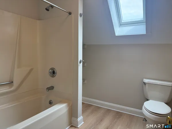 $1,500 | 73 New Street, Naugatuck, CT 06770