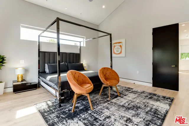 $13,799 | 18015 Martha Street, Encino, CA 91316