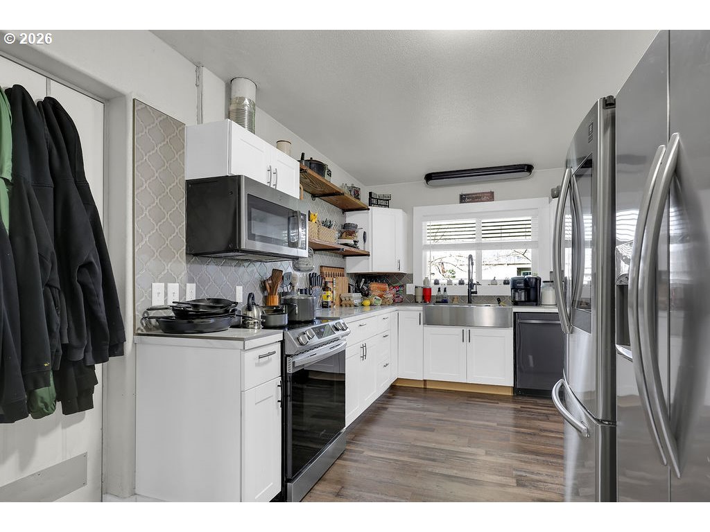 1215 Irving Road Eugene, OR 97404 - Photo 14 of 42