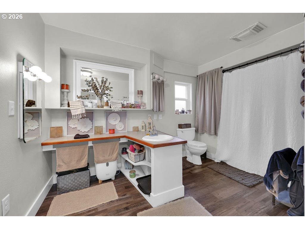 1215 Irving Road Eugene, OR 97404 - Photo 23 of 42