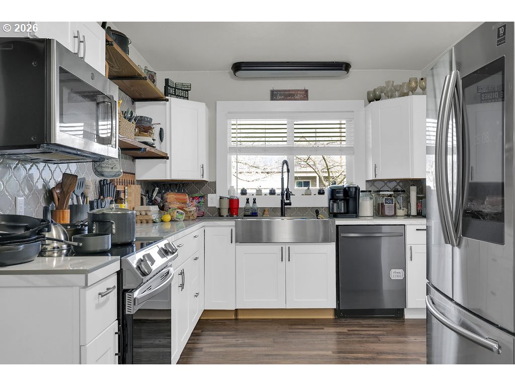 1215 Irving Road Eugene, OR 97404 - Photo 3 of 42