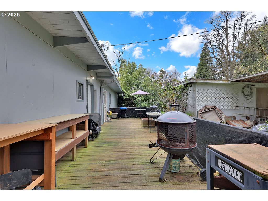 1215 Irving Road Eugene, OR 97404 - Photo 33 of 42