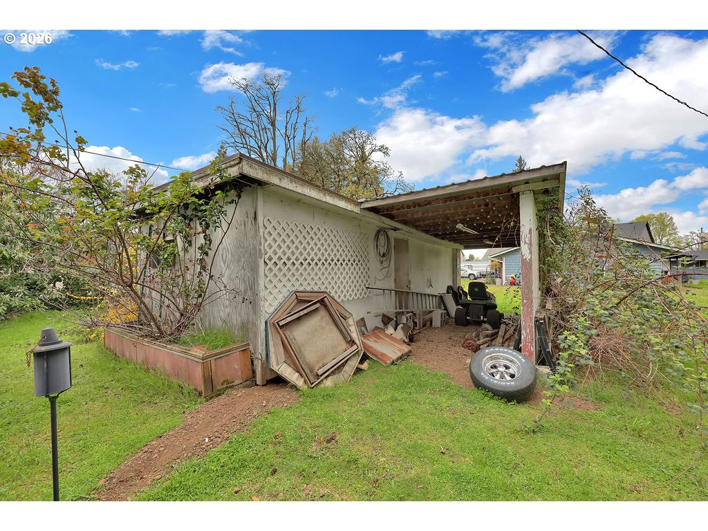 1215 Irving Road Eugene, OR 97404 - Photo 39 of 42