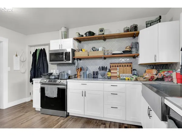 $415,000 | 1215 Irving Road, Eugene, OR 97404